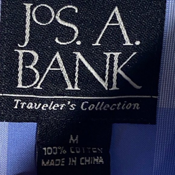 Long sleeve button down size medium in men - Picture 3 of 4